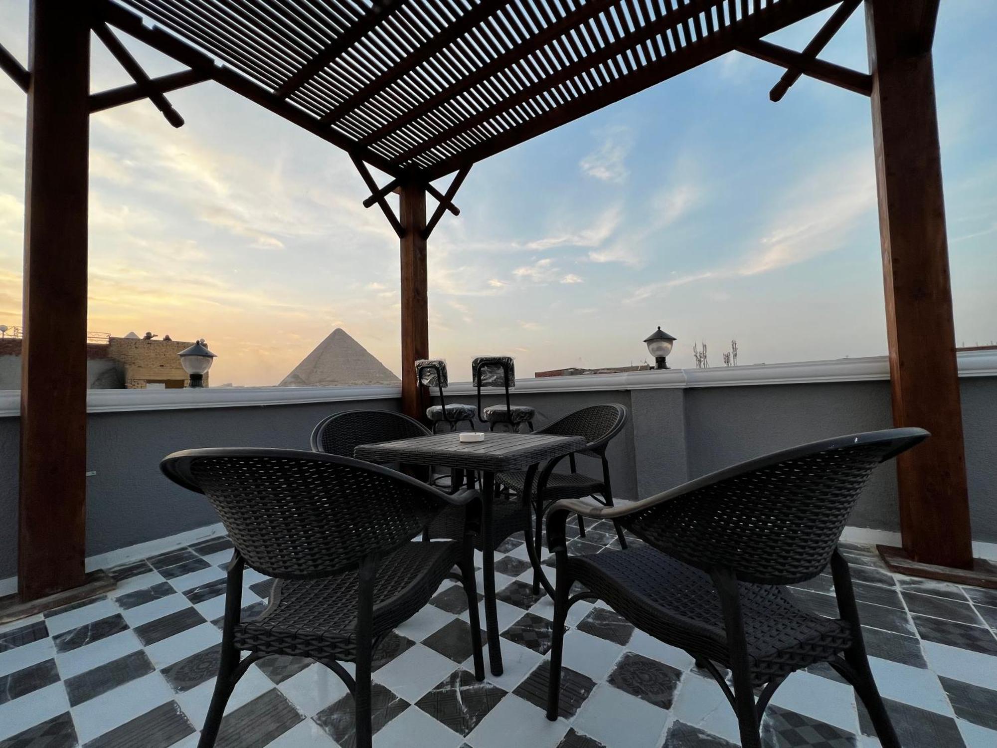 The Pyramids Gate Inn Kafrat al Jabal Exterior photo