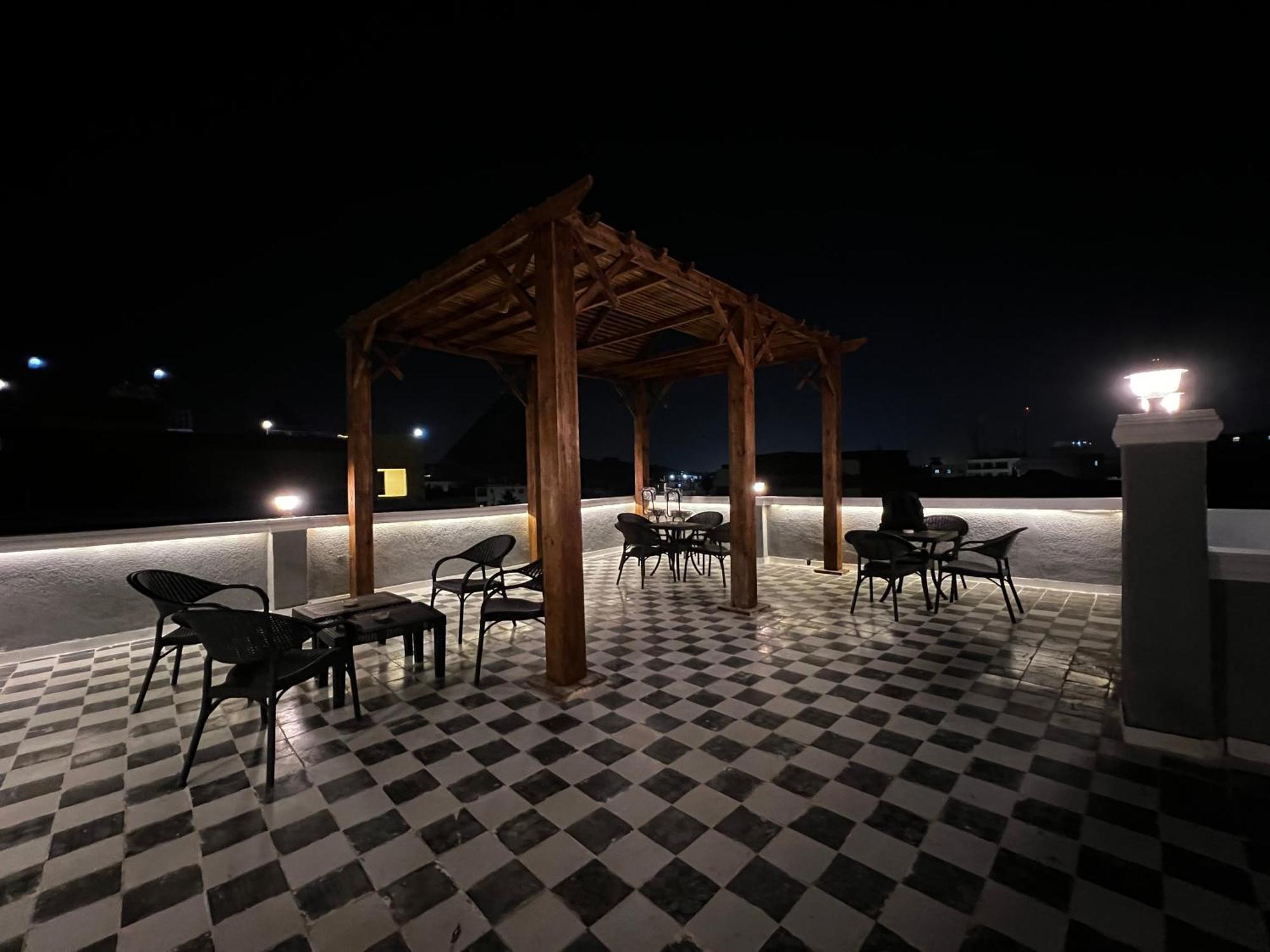 The Pyramids Gate Inn Kafrat al Jabal Exterior photo